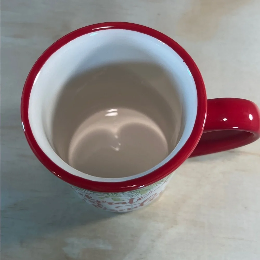 NWOT Festive Red and Green Holiday Mug 8 oz